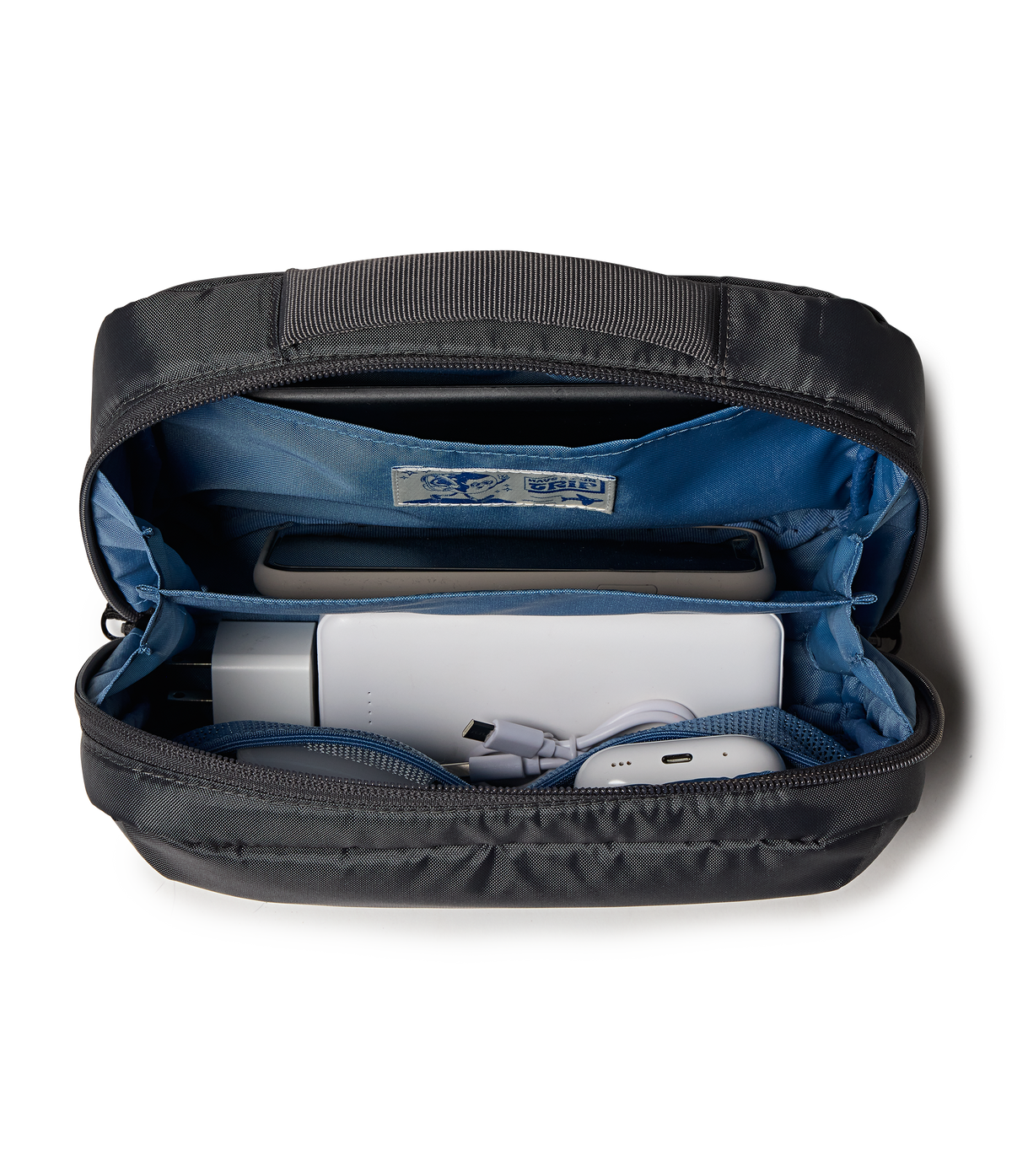 travel-pack-30l-tech-organizer-smokey-grit-set-j6 JS0A86EVDMX-DET3.png